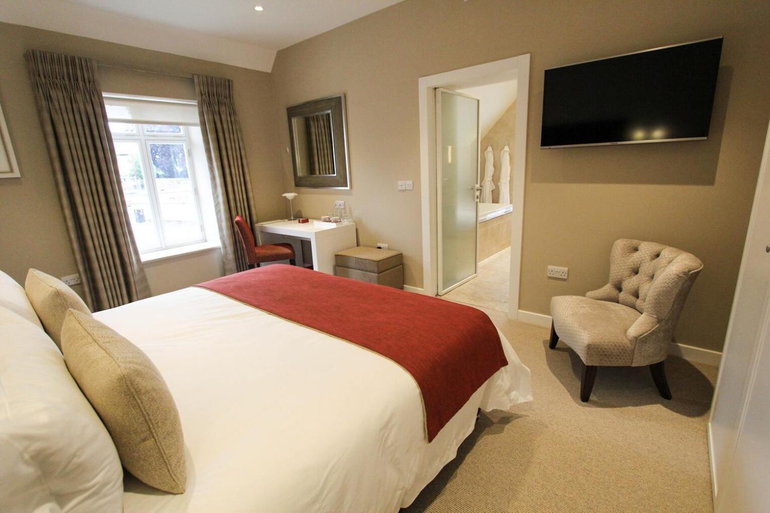Cae Court Hotel Bridgend  Eksteriør bilde