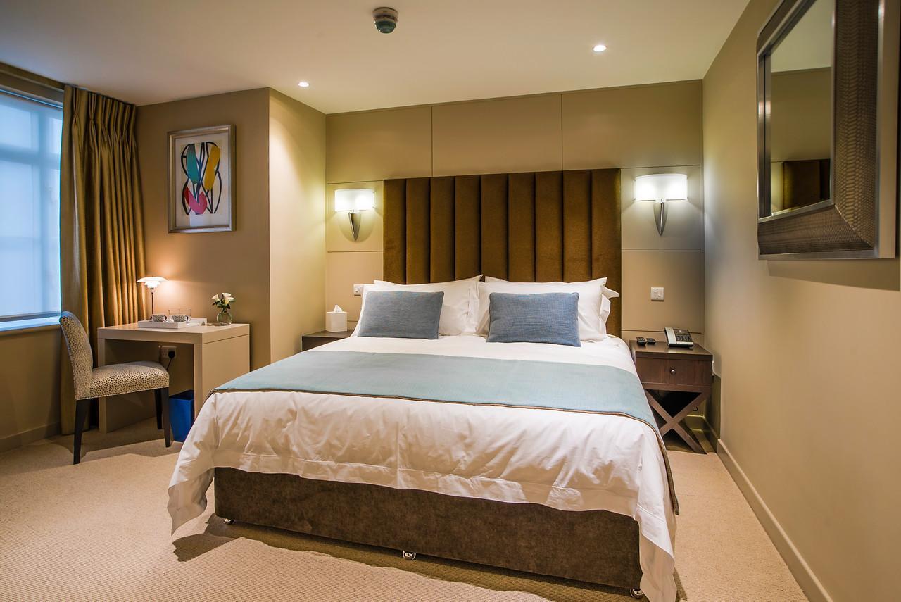 Cae Court Hotel Bridgend  Eksteriør bilde