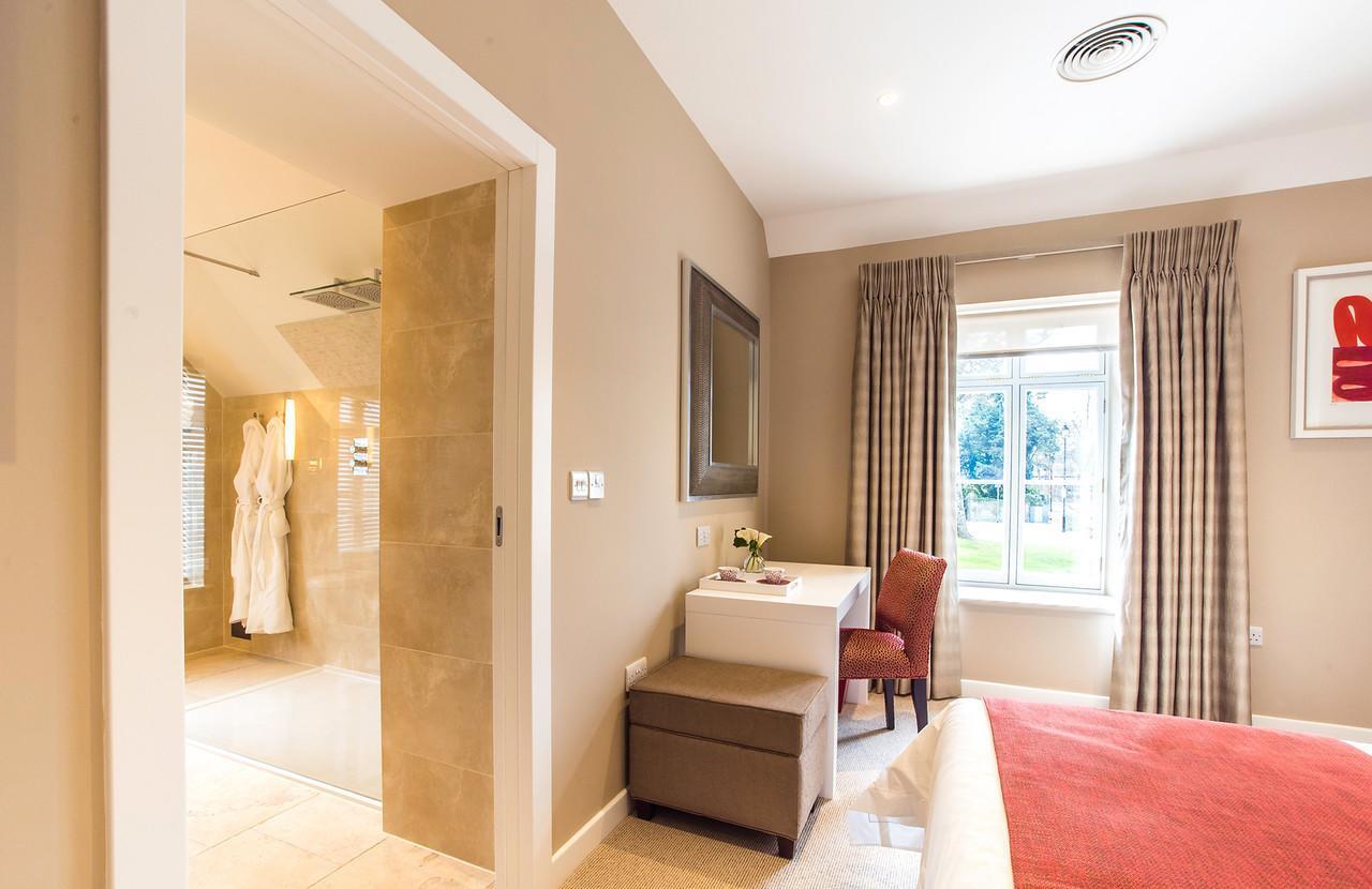 Cae Court Hotel Bridgend  Eksteriør bilde