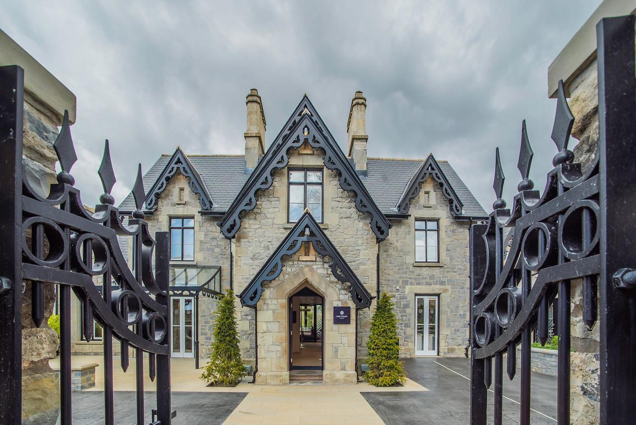 Cae Court Hotel Bridgend  Eksteriør bilde
