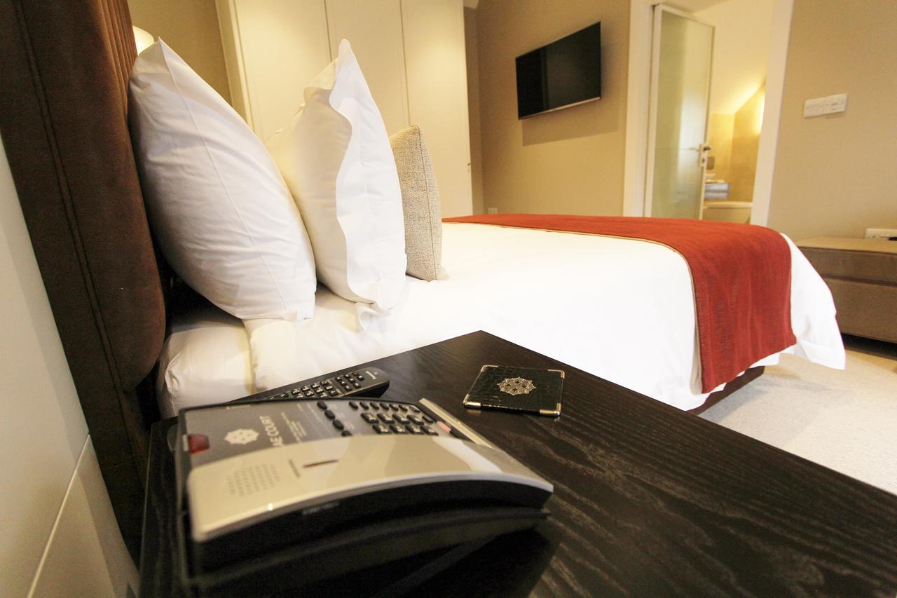 Cae Court Hotel Bridgend  Eksteriør bilde